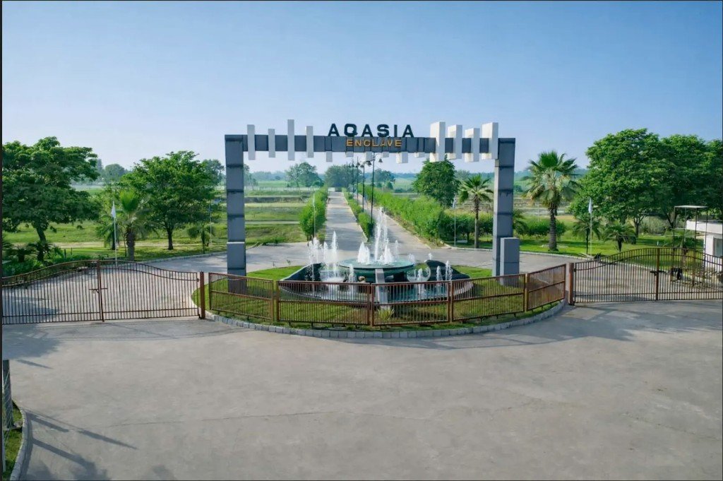 Aqasia Enclave main entrance